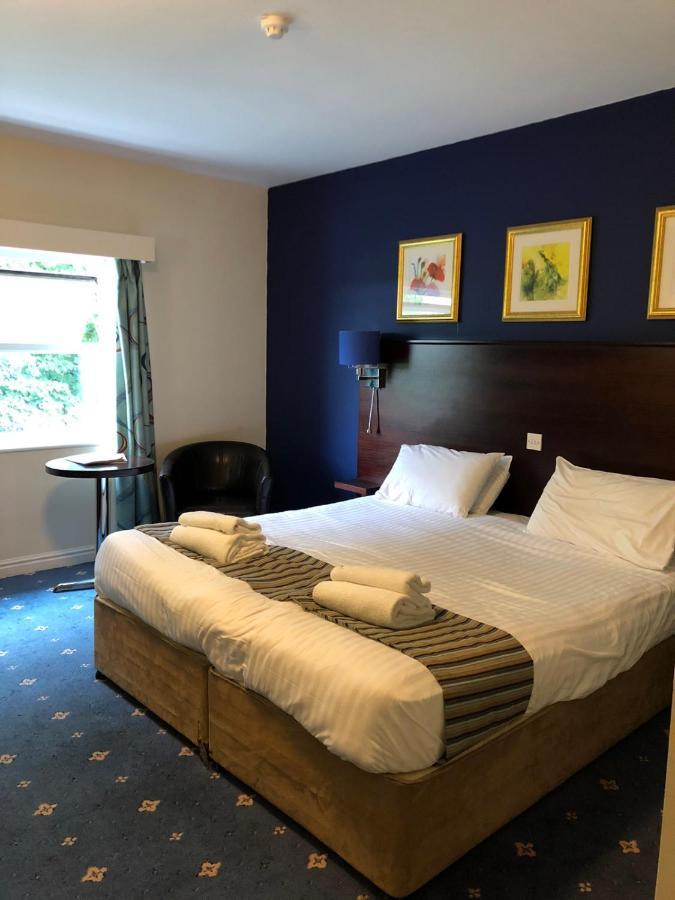 Stafford South Hatherton Hotel Penkridge Esterno foto