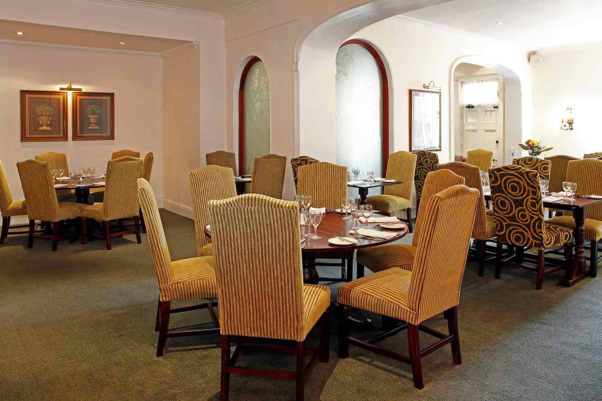 Stafford South Hatherton Hotel Penkridge Esterno foto
