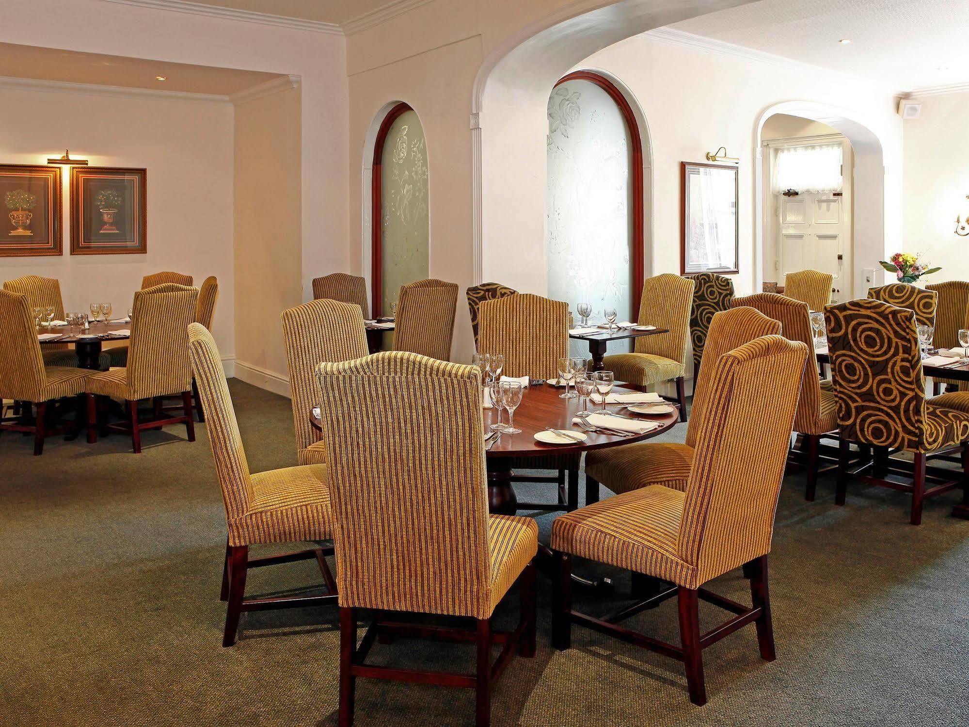 Stafford South Hatherton Hotel Penkridge Esterno foto