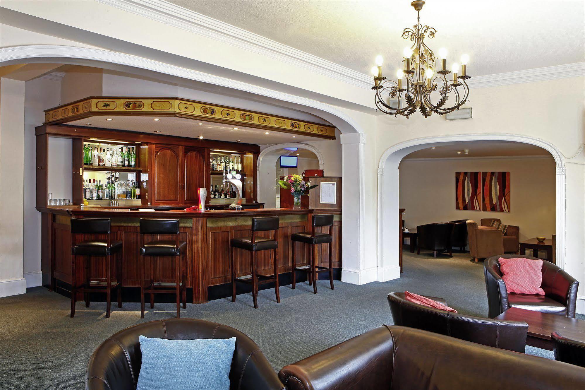 Stafford South Hatherton Hotel Penkridge Esterno foto