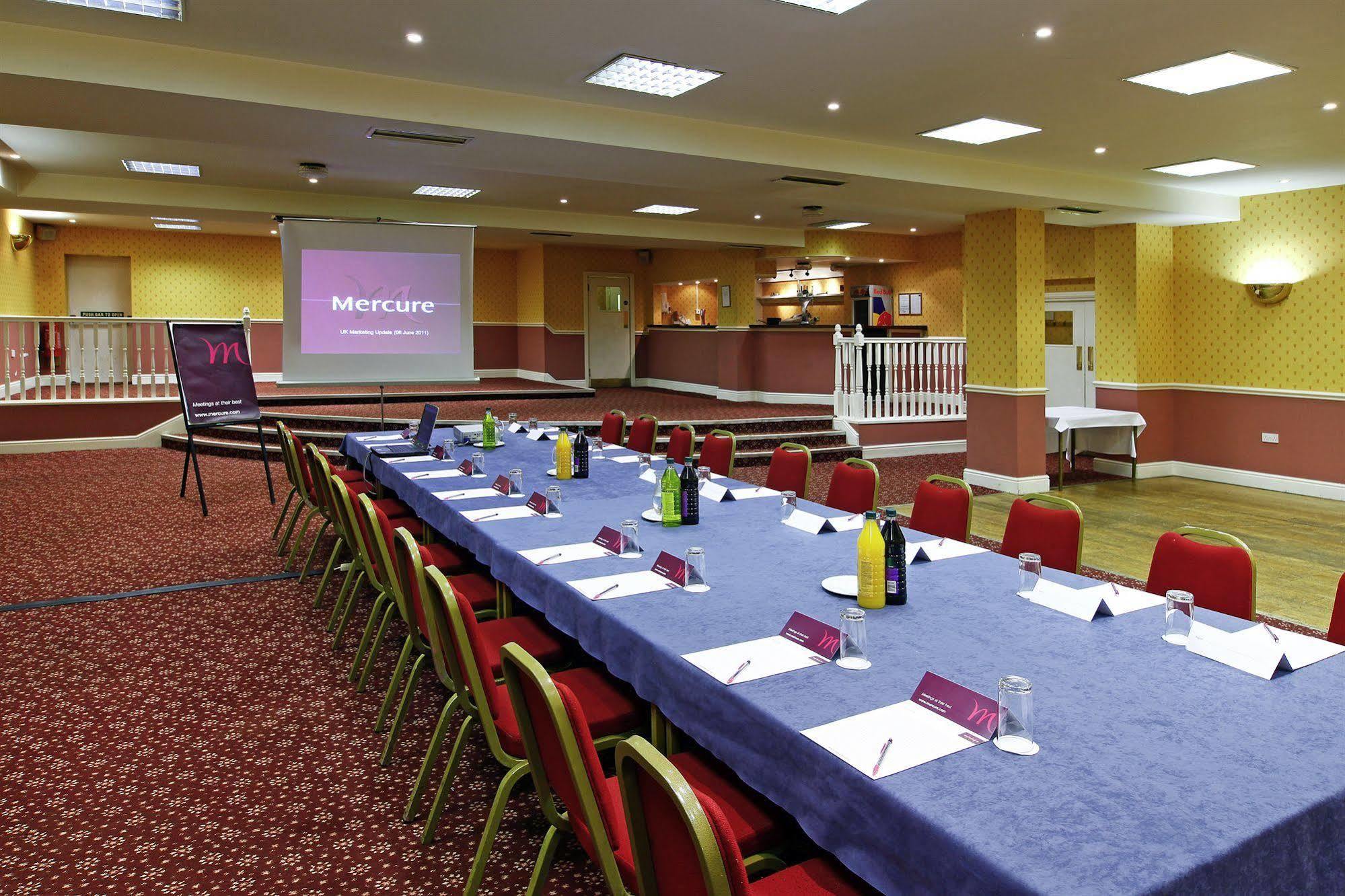 Stafford South Hatherton Hotel Penkridge Esterno foto