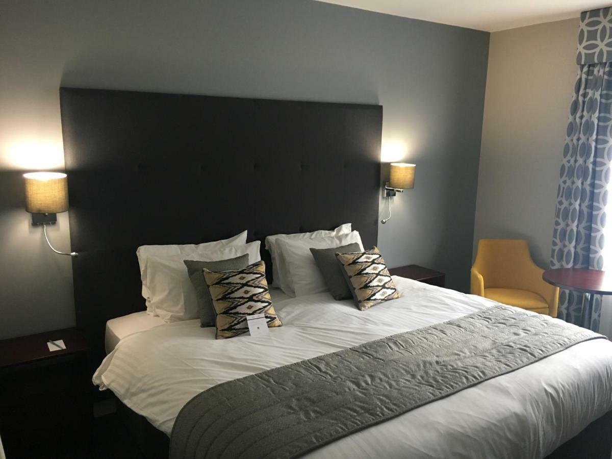 Stafford South Hatherton Hotel Penkridge Esterno foto